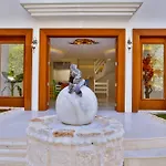 Otel Arnna 3*