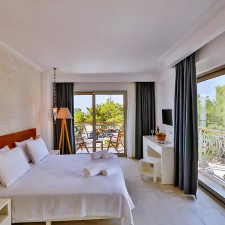 Otel Arnna 3*