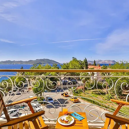 Otel Arnna 3*