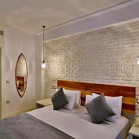 Arnna Hotel
