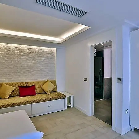 Arnna Hotel
